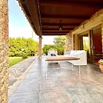 Rosemary Countryside Villa